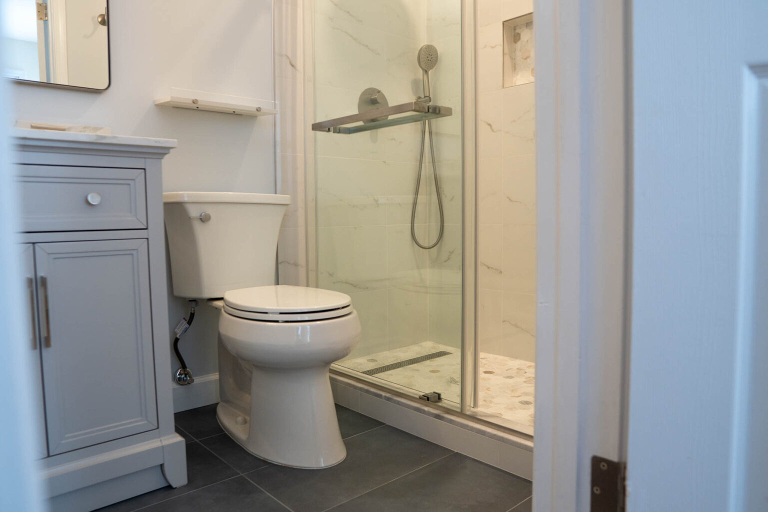 dc-hall-bath-after-15